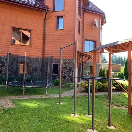 Guest house Aura Karpat 4*