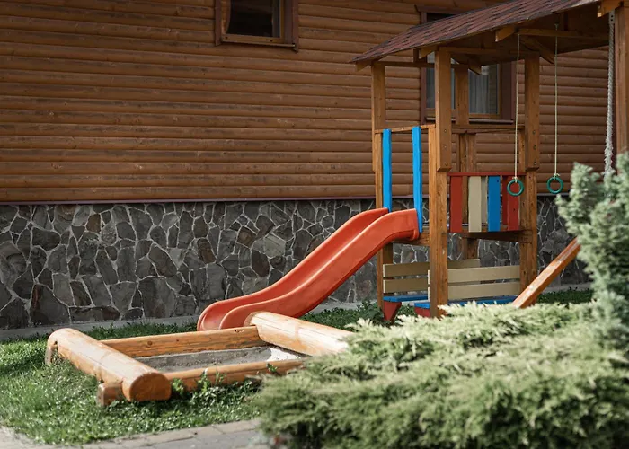 Aura Karpat Konukevi 4*