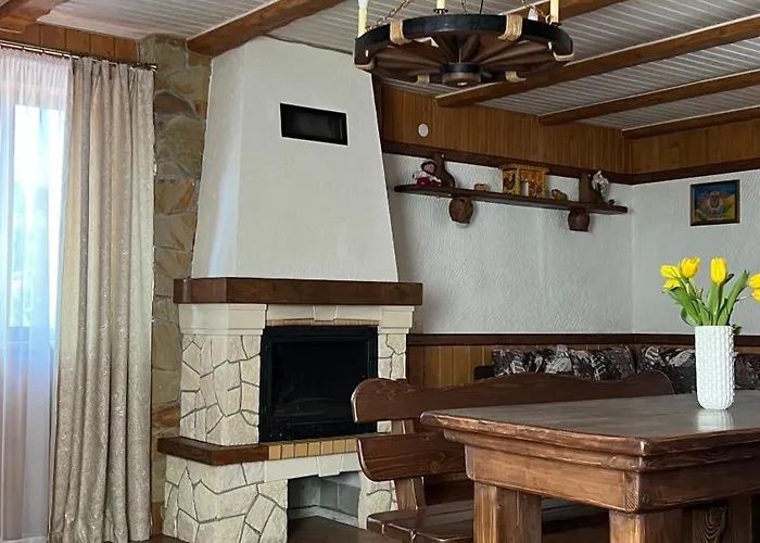 Konukevi Aura Karpat 4*